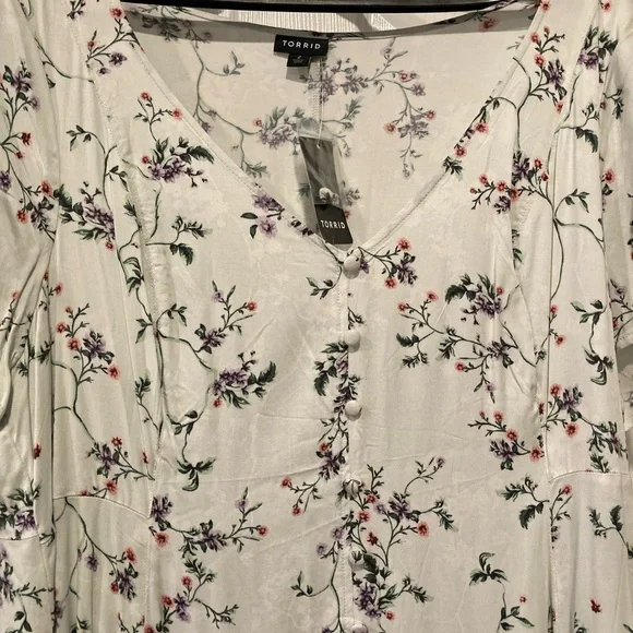 Floral Print Torrid NWT Light Gray Button Front Women's Midi Dress 2X - Picture 4 of 6